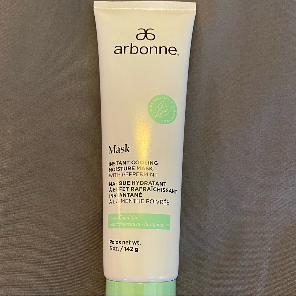 NWT Arbonne Instant Cooling Moisture Face Mask